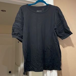 Black short sleeve women size XL from Ava & Viv